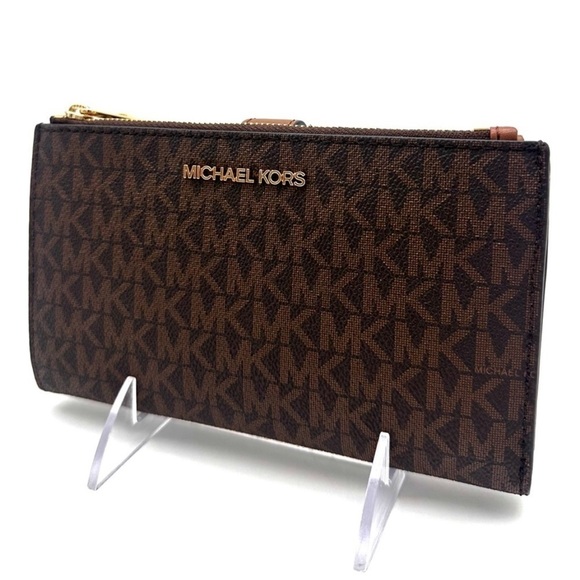Michael Kors Large Double Zip Wallet
Wristlet Brown/Gold - Picture 2 of 9